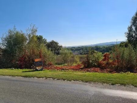 vente terrain 1025 m2 à bourg-et-comin