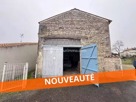 vente ferme 2 pièces à la vergne