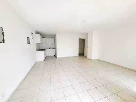 vente appartement 3 pièces 71 m2 à nice