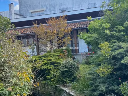 vente maison de ville 14 pièces 266 m2 à matha