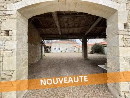 vente maison 8 pièces 183 m2 à siecq