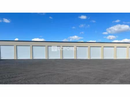 villeneuve la guyard - box 28 m² - 240 € cc