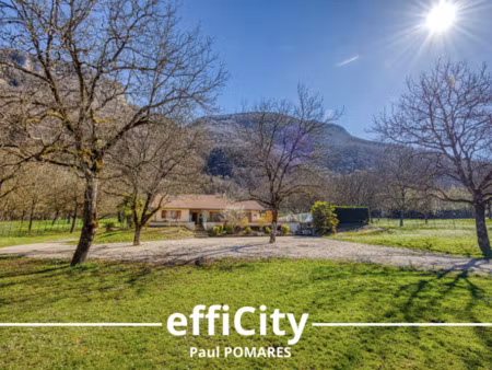 maison 5 pièces - 208 m²