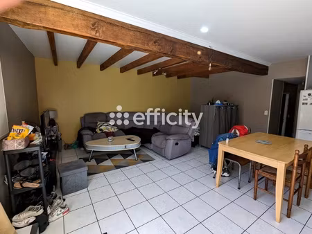 immeuble 12 pièces - 304 m²