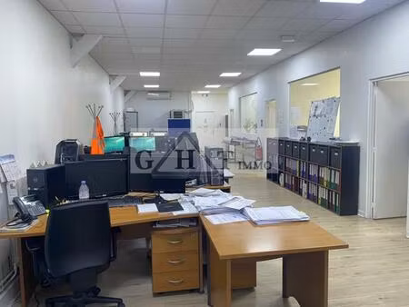 location bureau 174 m² à alfortville (94140)