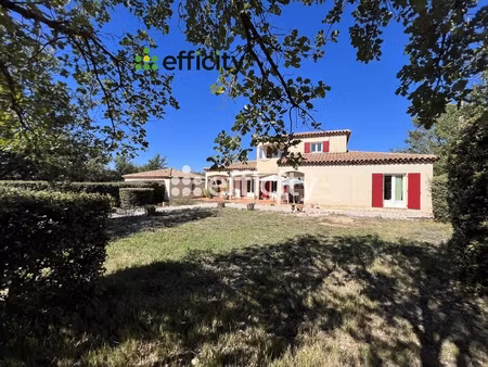 maison 9 pièces - 217 m²