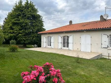 vente maison à l'absie (79240) : à vendre / 235m² l'absie