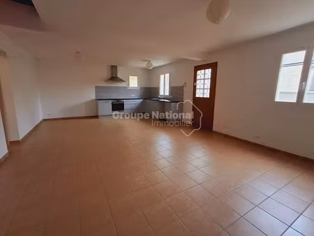 location maison 3 pièces 83 m² à meynes (30840)  730 €