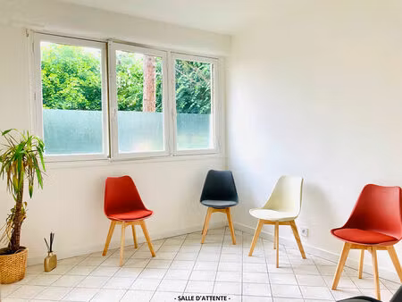 livry gargan - bureau d'avocat avec parking - 10 m²