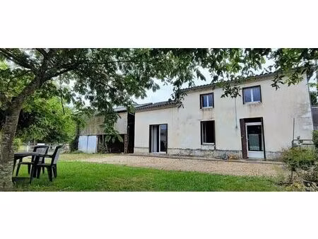 vente maison 2 pièces 70 m² saint-martin-de-coux (17360)