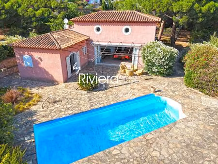 villa sur terrain plat proche centre et plages