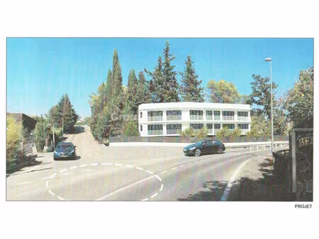 a louer / batiment commercial /mouans sartoux / 7 p/ 642 29 m2