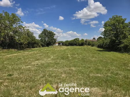 vente terrain 2276 m² à blet (18350)  26 000 €