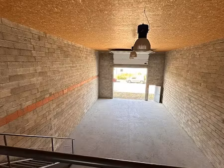 location locaux professionnels 376 m² à noe (31410)  2 400 €