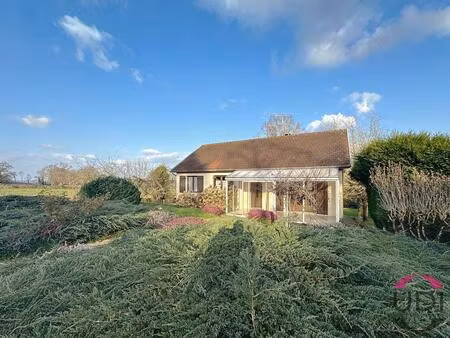 maison 3/4 chambres avec grand terrain à villebret