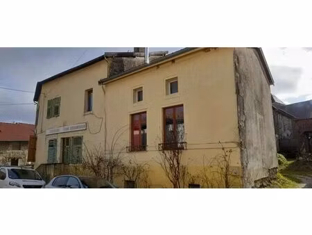 maison spacieuse  4 chambres (coupée en 2 appartements)