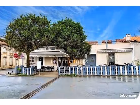 boutique 207 m² marennes