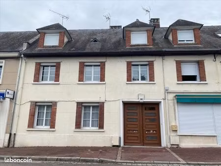 immeuble de rapport 190 m² beaumont-le-roger