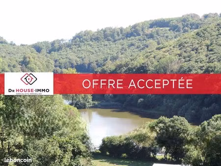 terrain 827200 m² oyeu