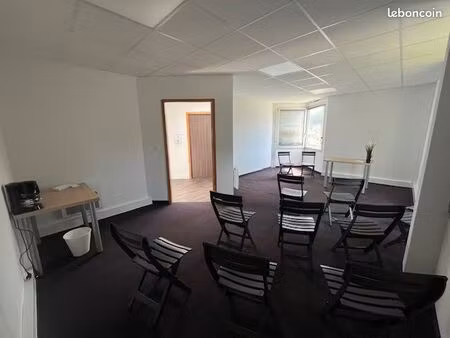 bureau 52 m² - larmor-plage