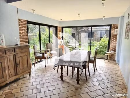 maison 8 pièces 229 m²