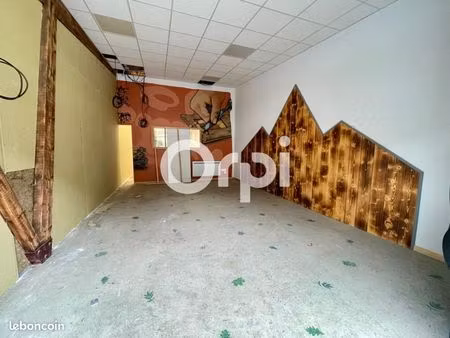 local commercial 77 m²