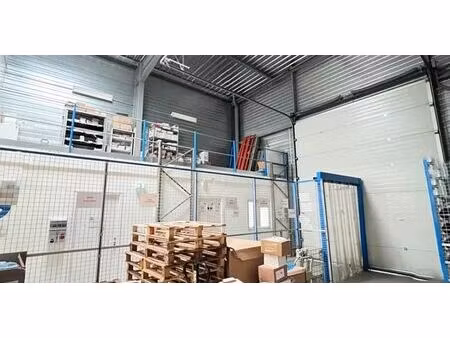 location local d'activités st jean de braye 410 m²