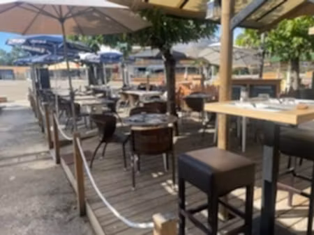 fonds de commerce - 110 m²