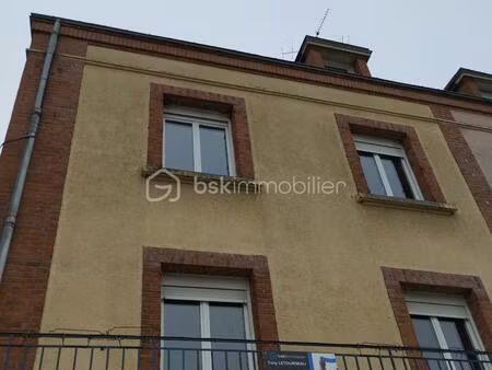 immeuble mixte de 292 m² à gace