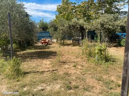 location terrain pour stockage matériel