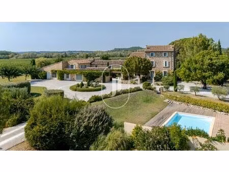 propriété d'exception avec vue luberon à vendre à bonnieux