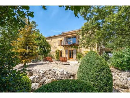 vente maison 11 pièces 200 m² à murs (84220)  660 000 €