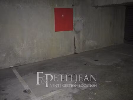 parking plateau de vanves/malakoff