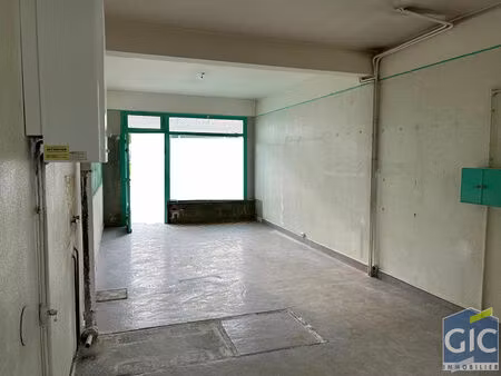 local commercia 32 m²