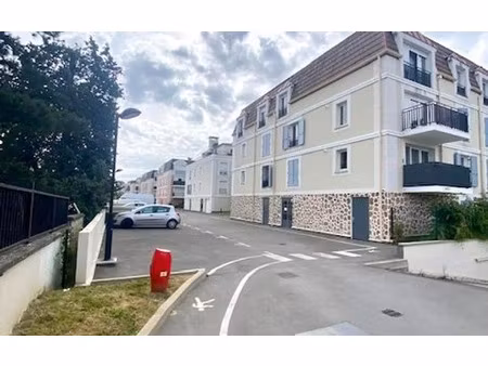 location stationnement  m² t- à chelles  55 €