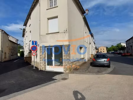 location locaux professionnels 50 m² à vendeuvre-du-poitou (86380)  350 €