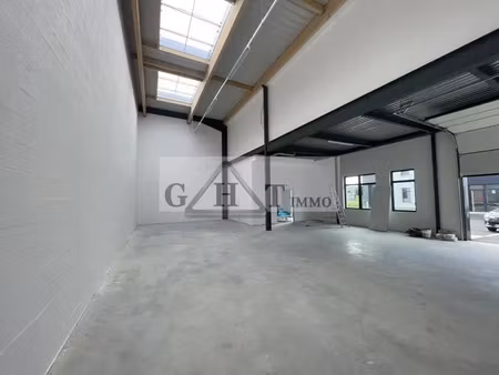 entrepot 235m² a lieusaint a la vente