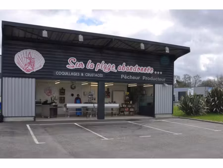 local commercial lanvollon à vendre