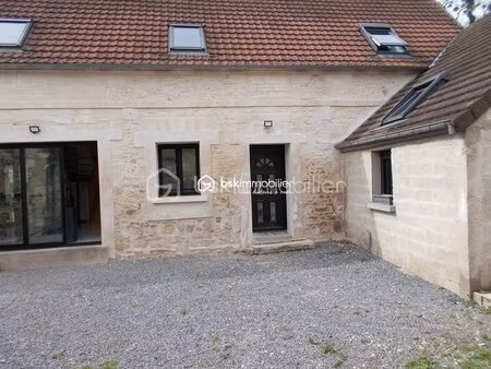 maison en pierre de 160 m² à neuilly-sous-clermont