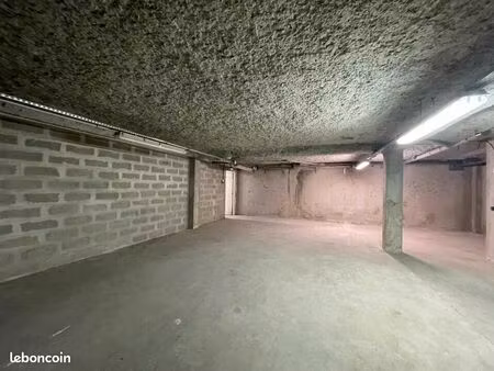 depot - entrepot 115 m² valbonne