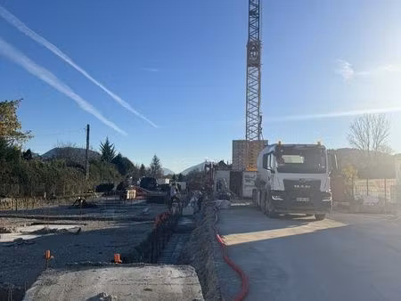 atelier 72 m² charvonnex