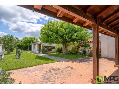 maison en pierre plain-pied jardin garage quartier eysses