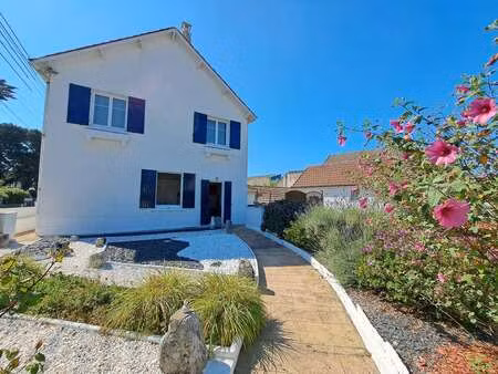 vente maison au croisic (44490) : à vendre / 113m² le croisic
