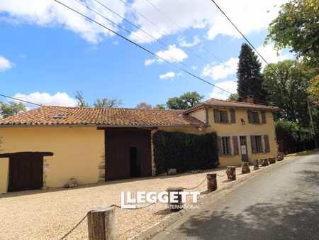 maison 8 pièce(s)  terres-de-haute-charente