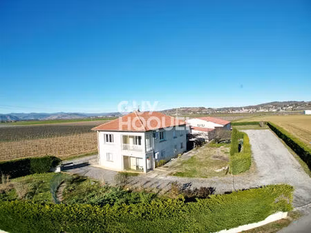 maison t6 à vendre à chanos curson