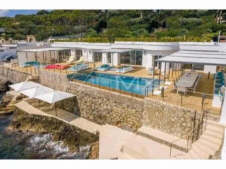 cap d'antibes - exceptionnelle villa pieds dans l’eau - mzilo1464