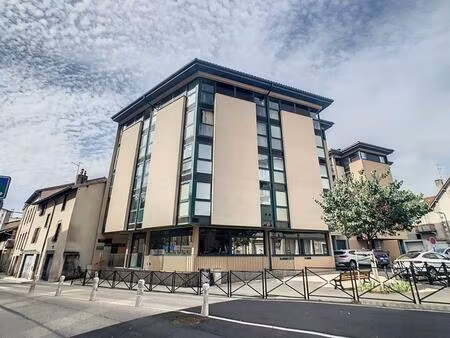 vente commerce aurillac (15000)