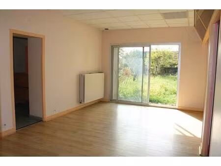 vente bureau 3 pièces 187 m² saint-savin (86310)