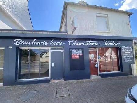 vente immeuble à bégard (22140) : à vendre / 376m² bégard