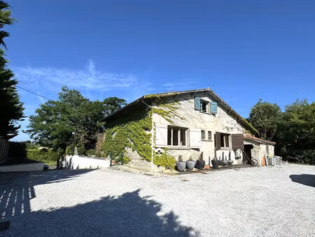 maison avec jardin à rénover à péchabou